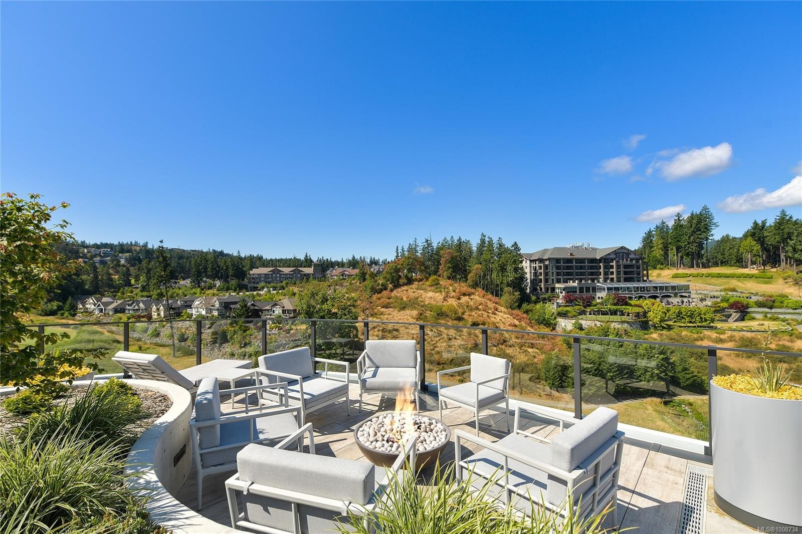 808-2000 Hannington Rd, Langford, BC - Outdoor With View