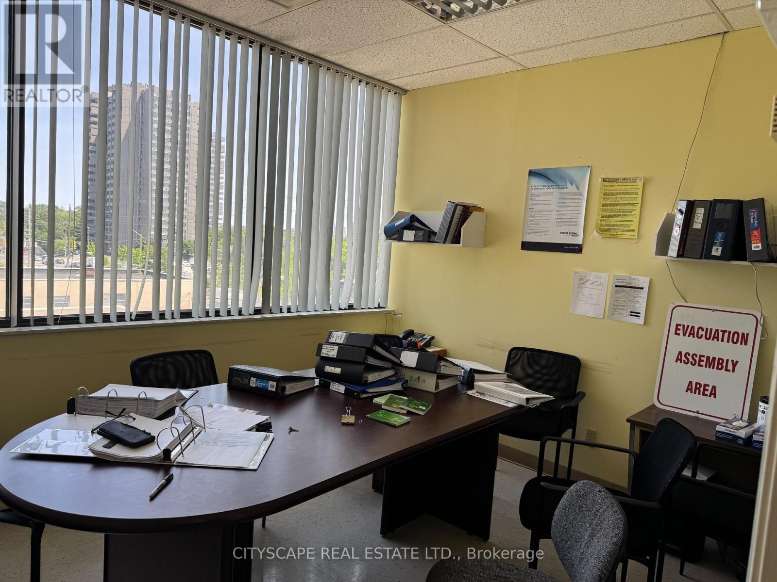 15-16 - 4002 Sheppard Avenue, Toronto, ON