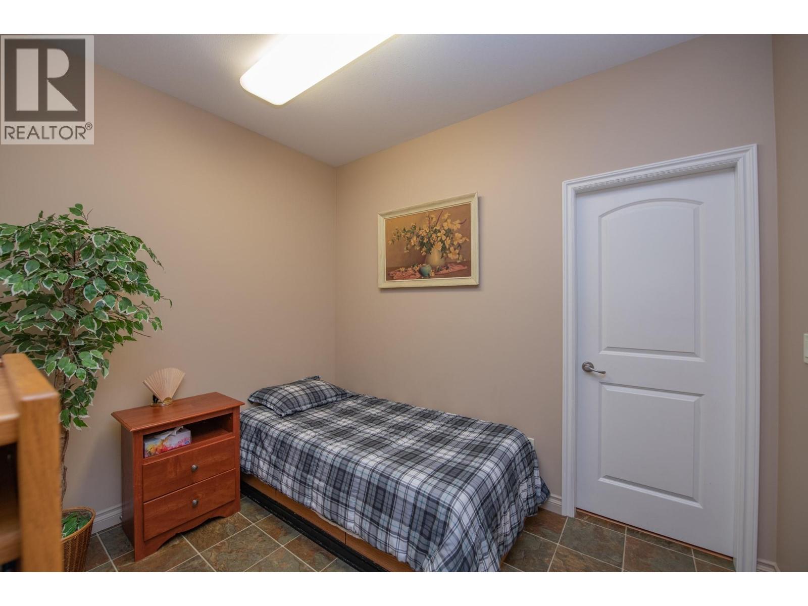 1710 6 Highway, Nakusp, BC