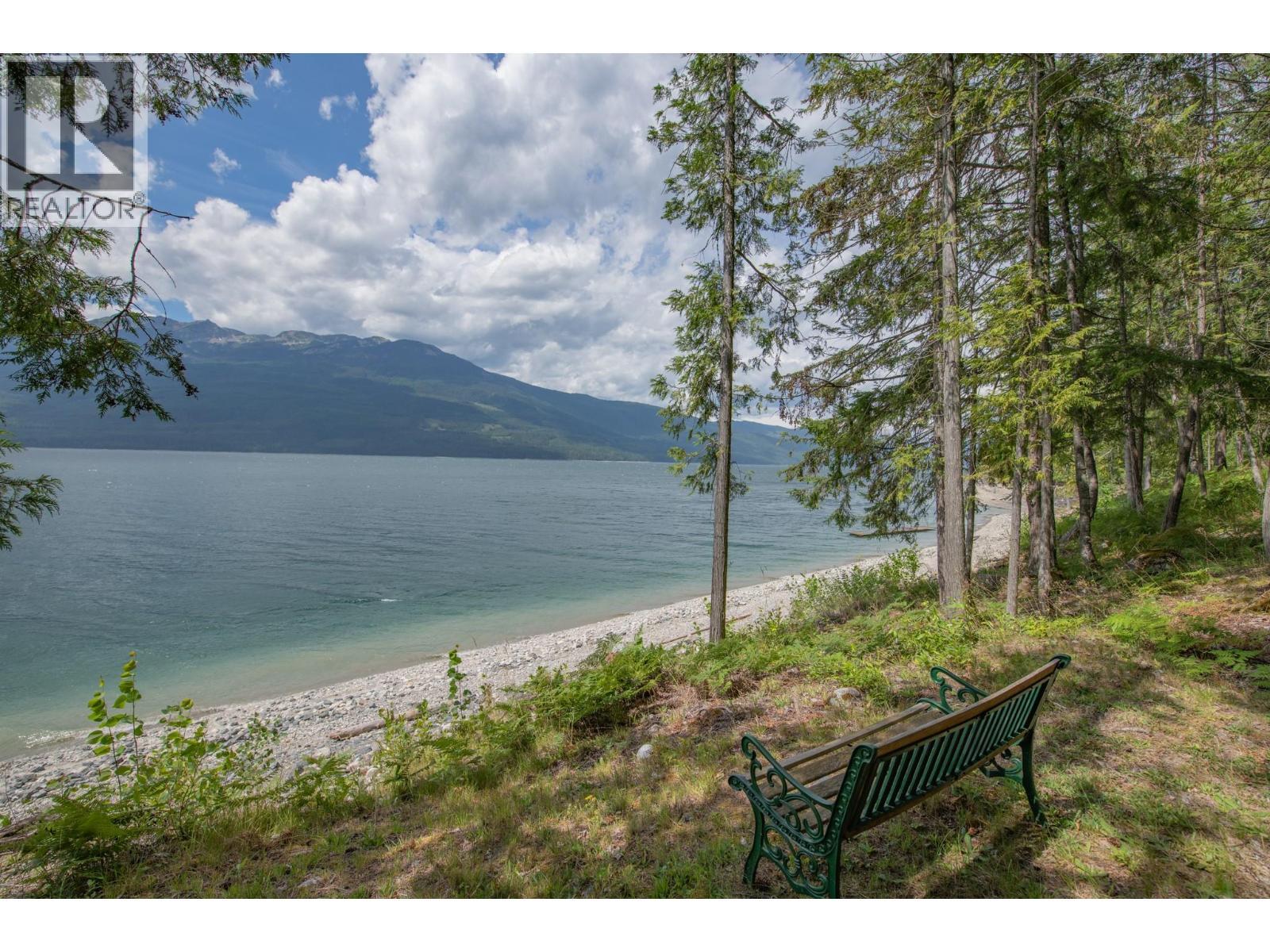 1710 6 Highway, Nakusp, BC
