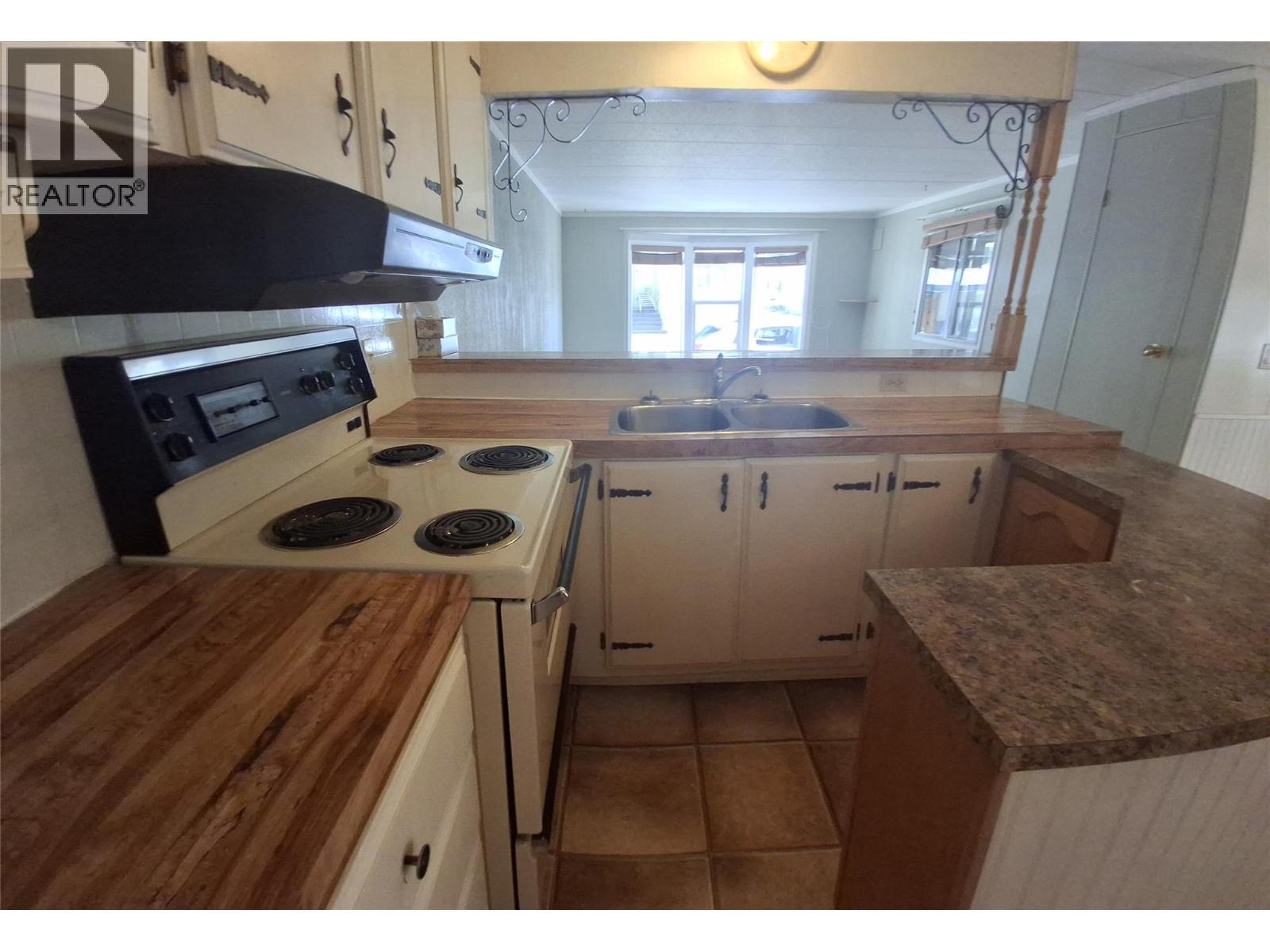 566 Coburn Street Unit# 10, Chase, BC