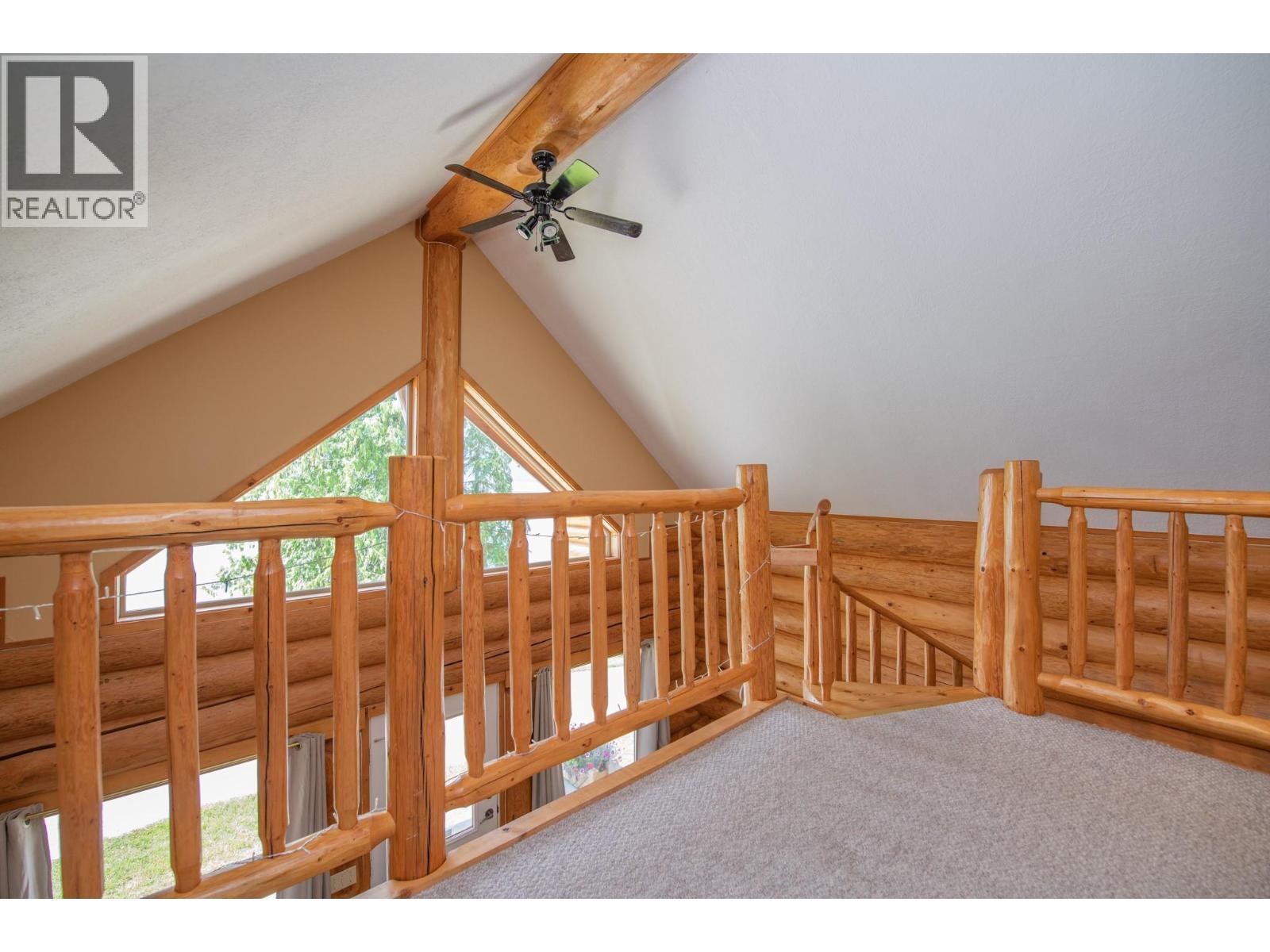 1710 6 Highway, Nakusp, BC - Indoor Photo Showing Other Room