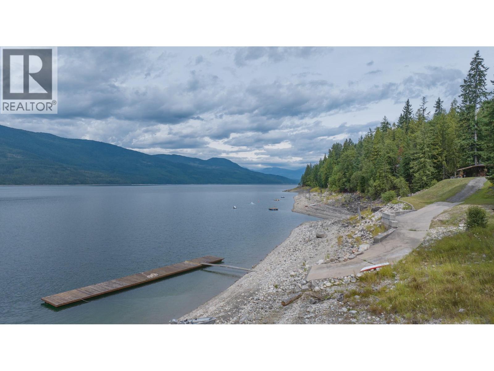 1710 6 Highway, Nakusp, BC - Outdoor With Body Of Water With View
