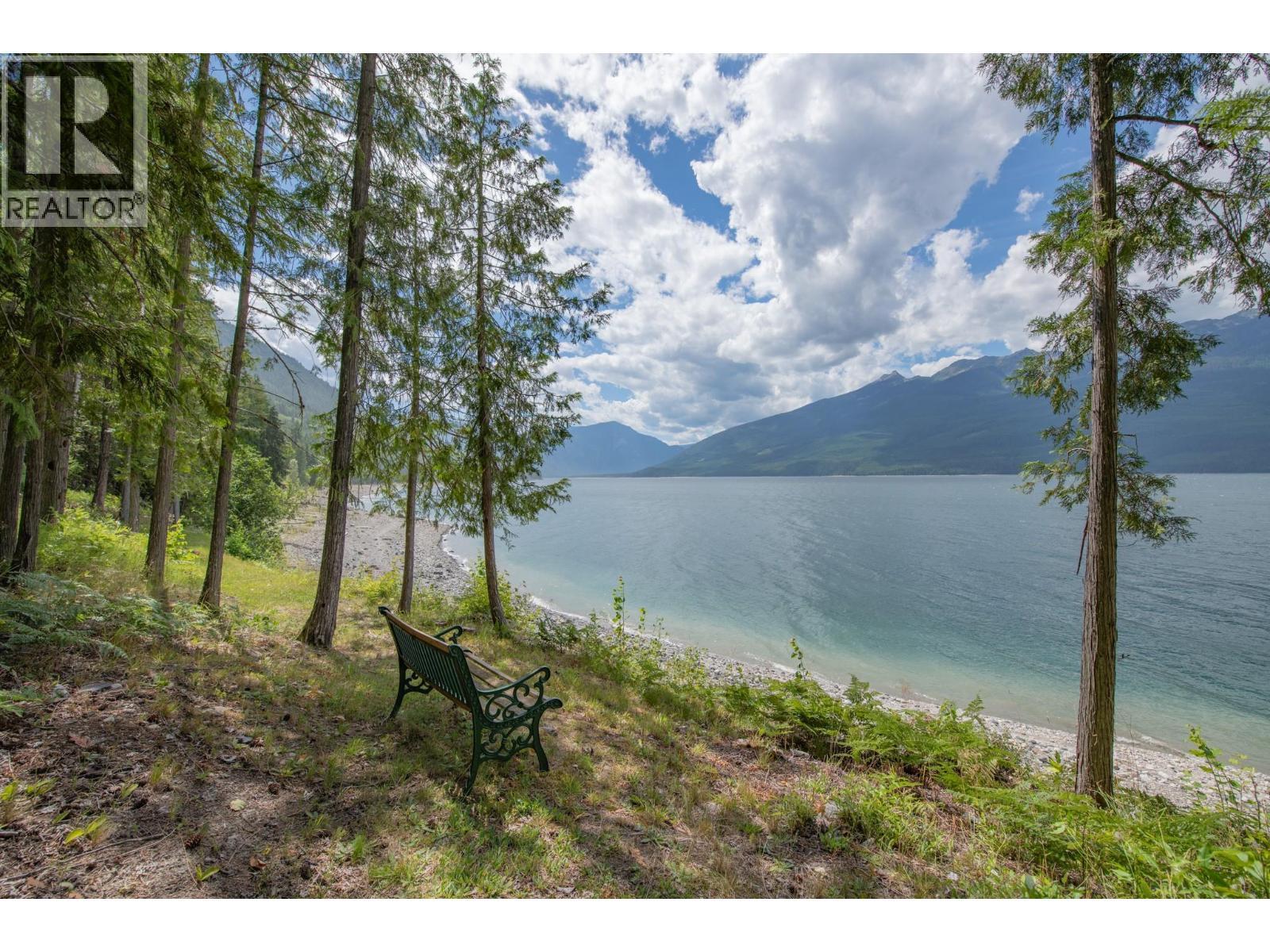 1710 6 Highway, Nakusp, BC - Outdoor With Body Of Water With View