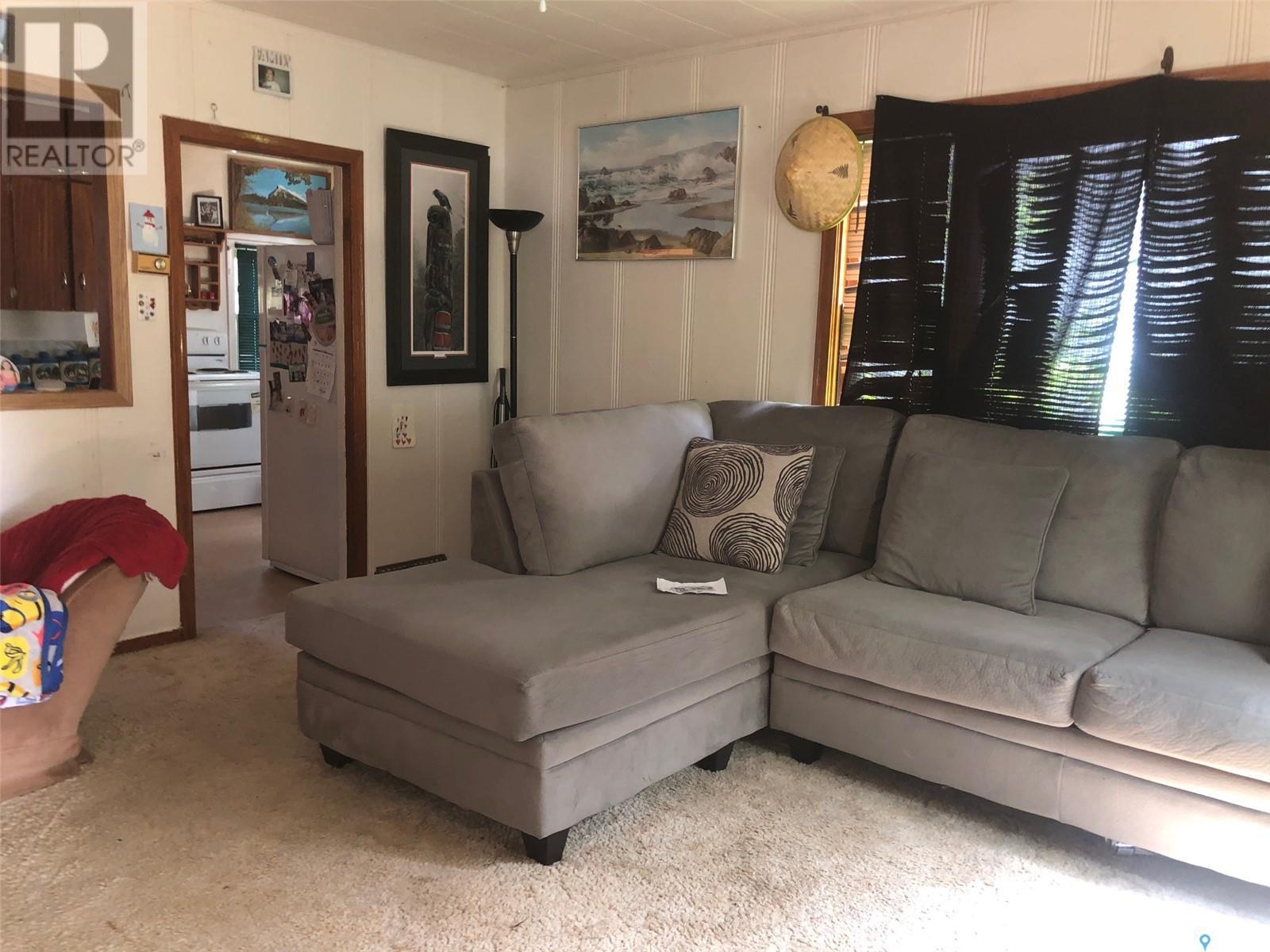243 3Rd Street, Kamsack, SK - Indoor Photo Showing Living Room