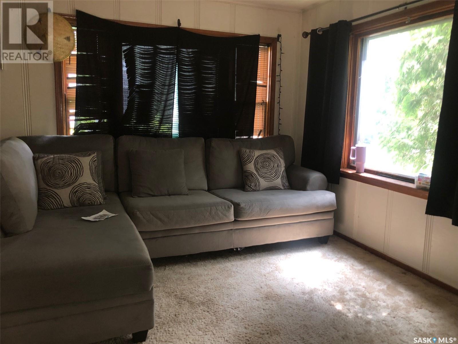 243 3Rd Street, Kamsack, SK - Indoor