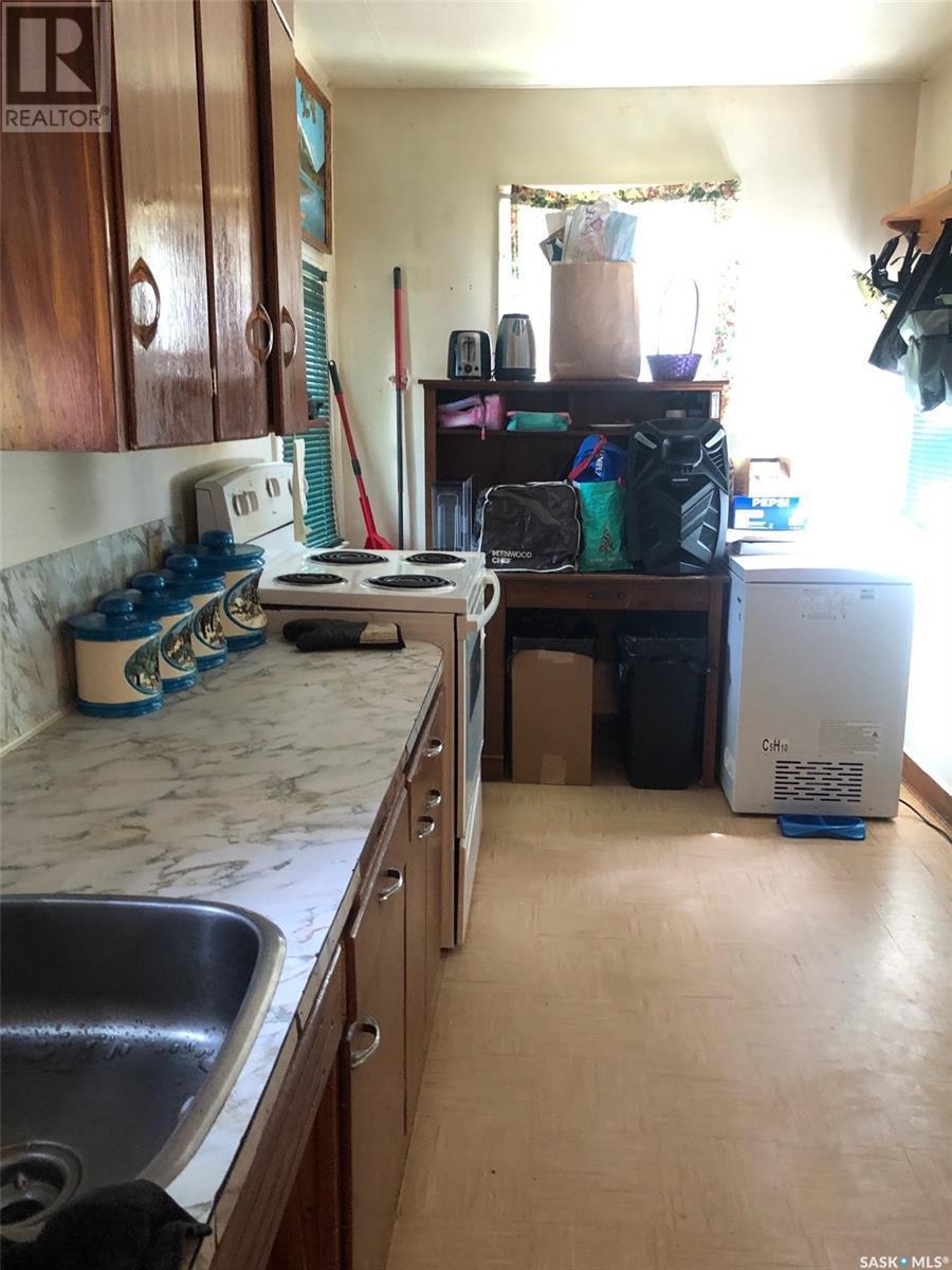 243 3Rd Street, Kamsack, SK - Indoor