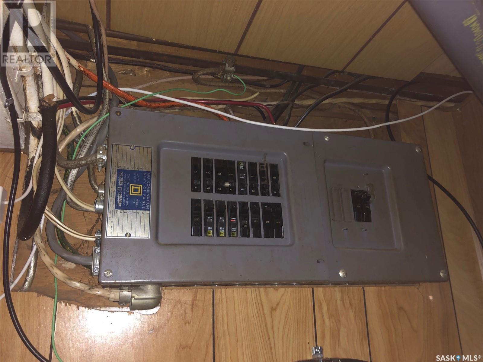 243 3Rd Street, Kamsack, SK - Indoor