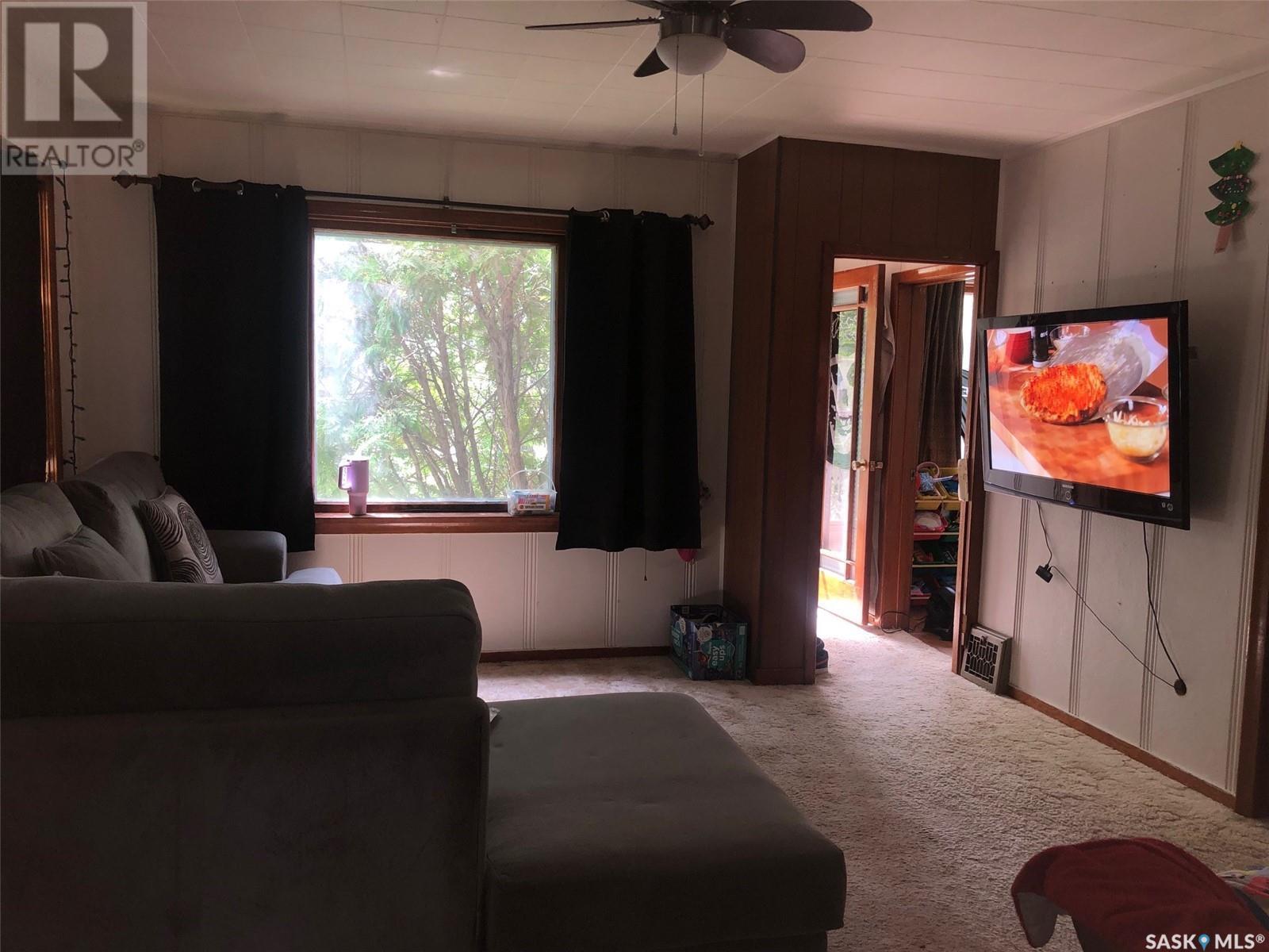 243 3Rd Street, Kamsack, SK - Indoor