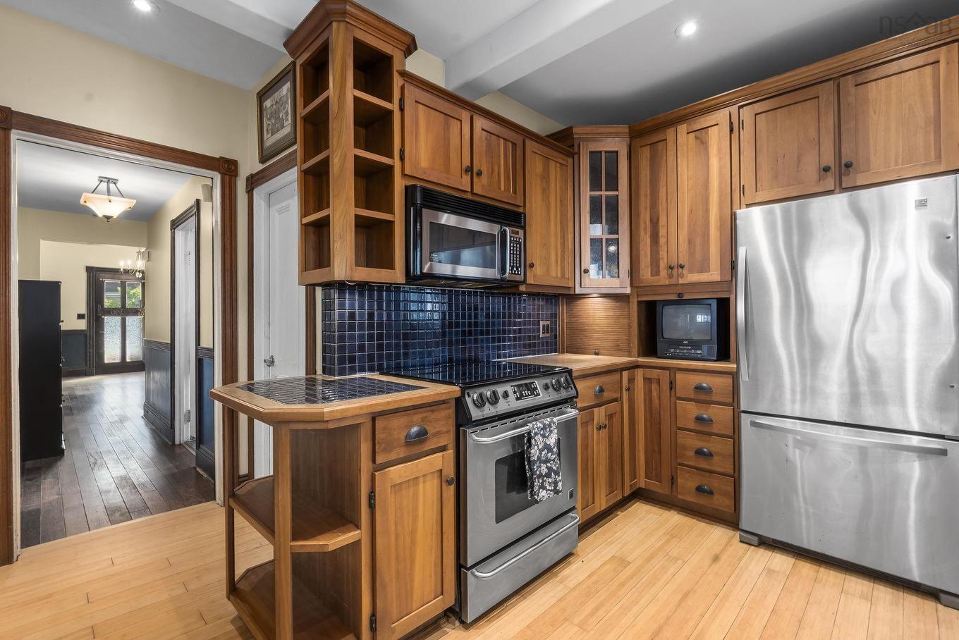 328 King Street, Windsor, NS