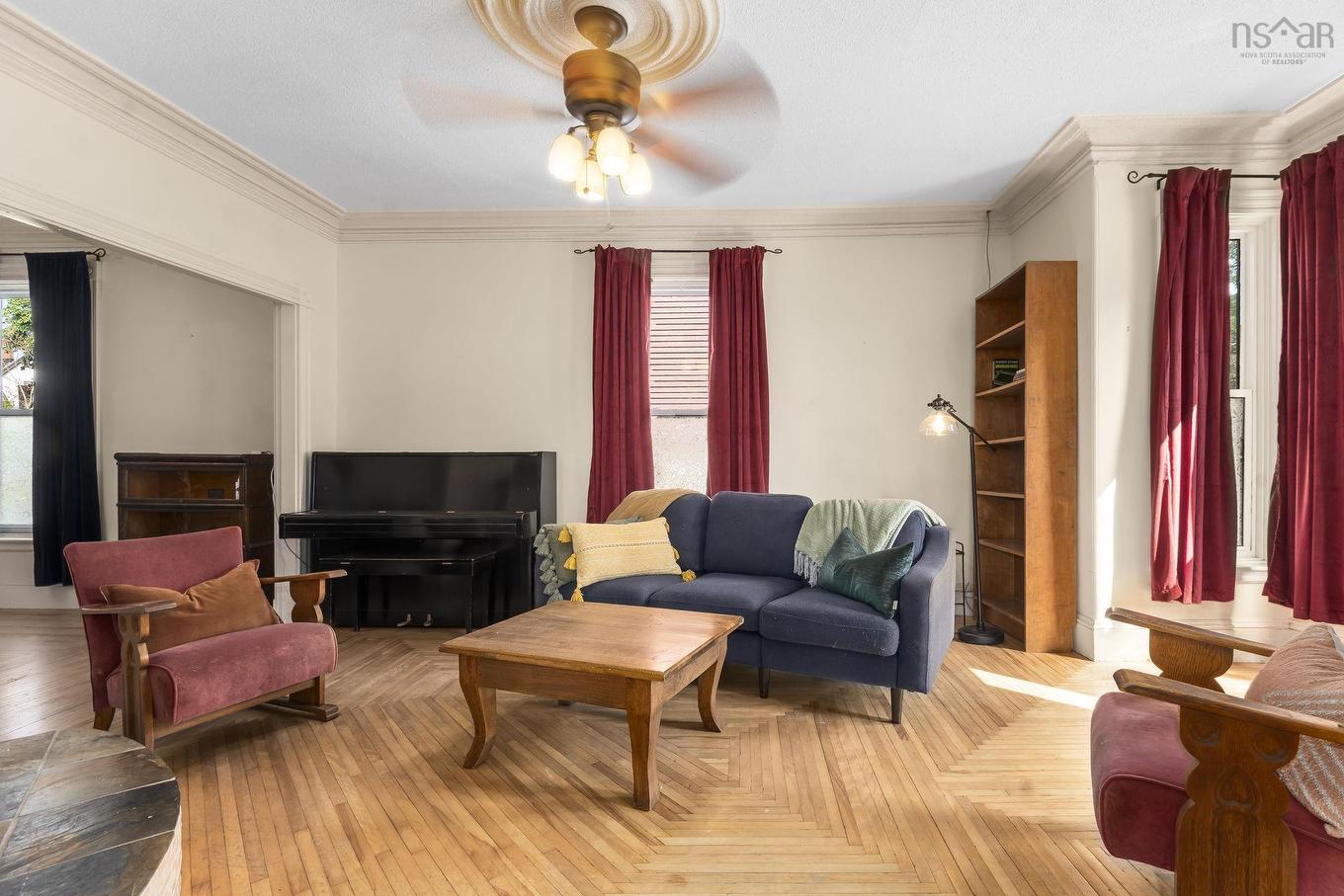 328 King Street, Windsor, NS