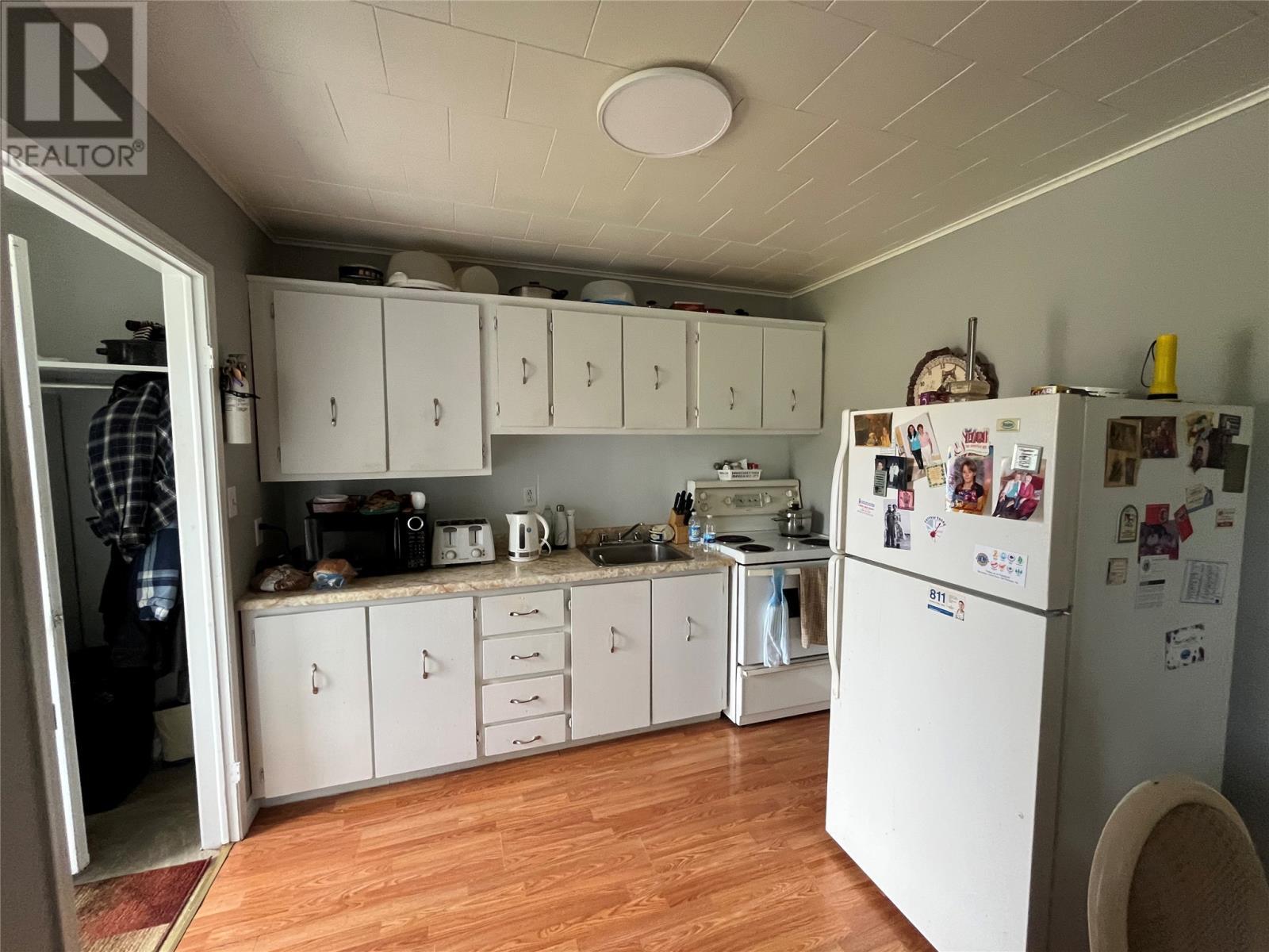 1-3 Breakwater Crescent, Old Perlican, NL - Indoor Photo Showing Kitchen