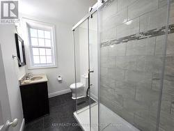 Main 3 Piece Bathroom -