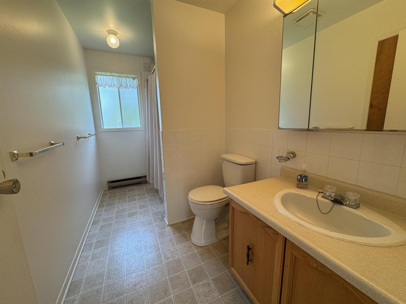 26 Matachewan Road, Manitouwadge, ON - Indoor Photo Showing Bathroom