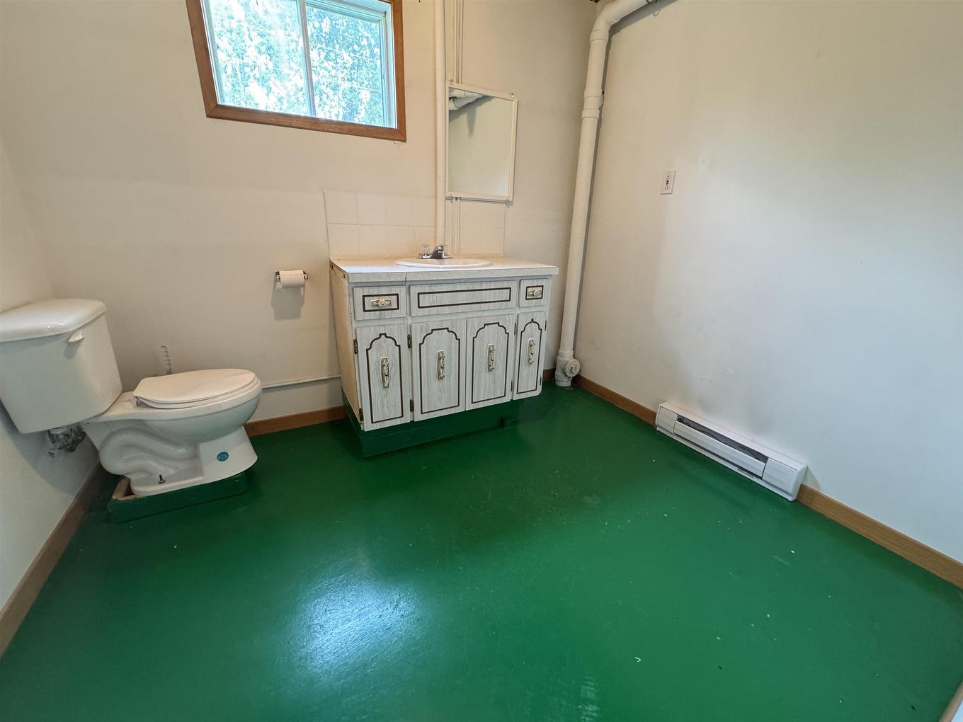 26 Matachewan Road, Manitouwadge, ON - Indoor Photo Showing Bathroom