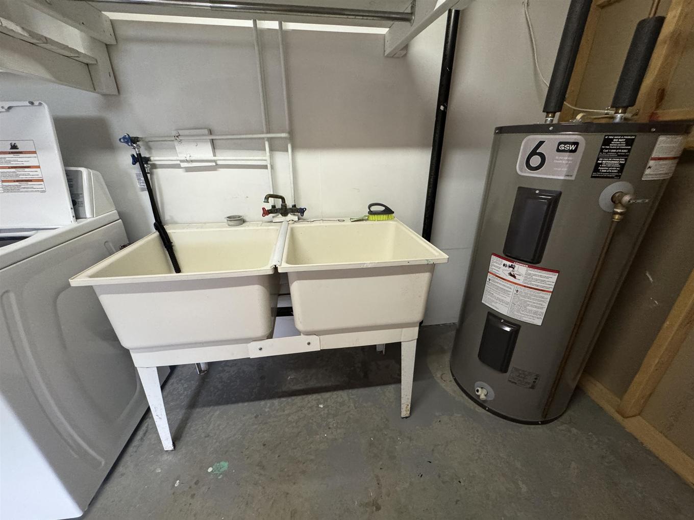26 Matachewan Road, Manitouwadge, ON - Indoor Photo Showing Laundry Room