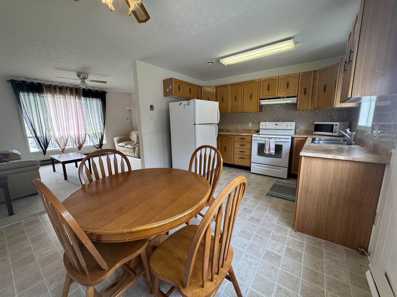 26 Matachewan Road, Manitouwadge, ON - Indoor