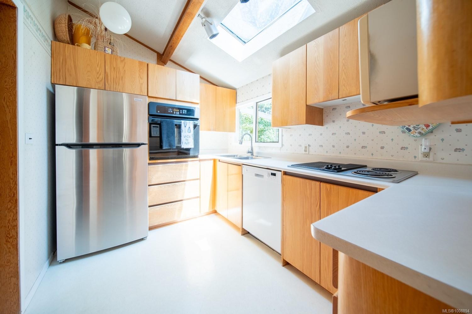 1600 Seacrest Rd, Nanoose Bay, BC