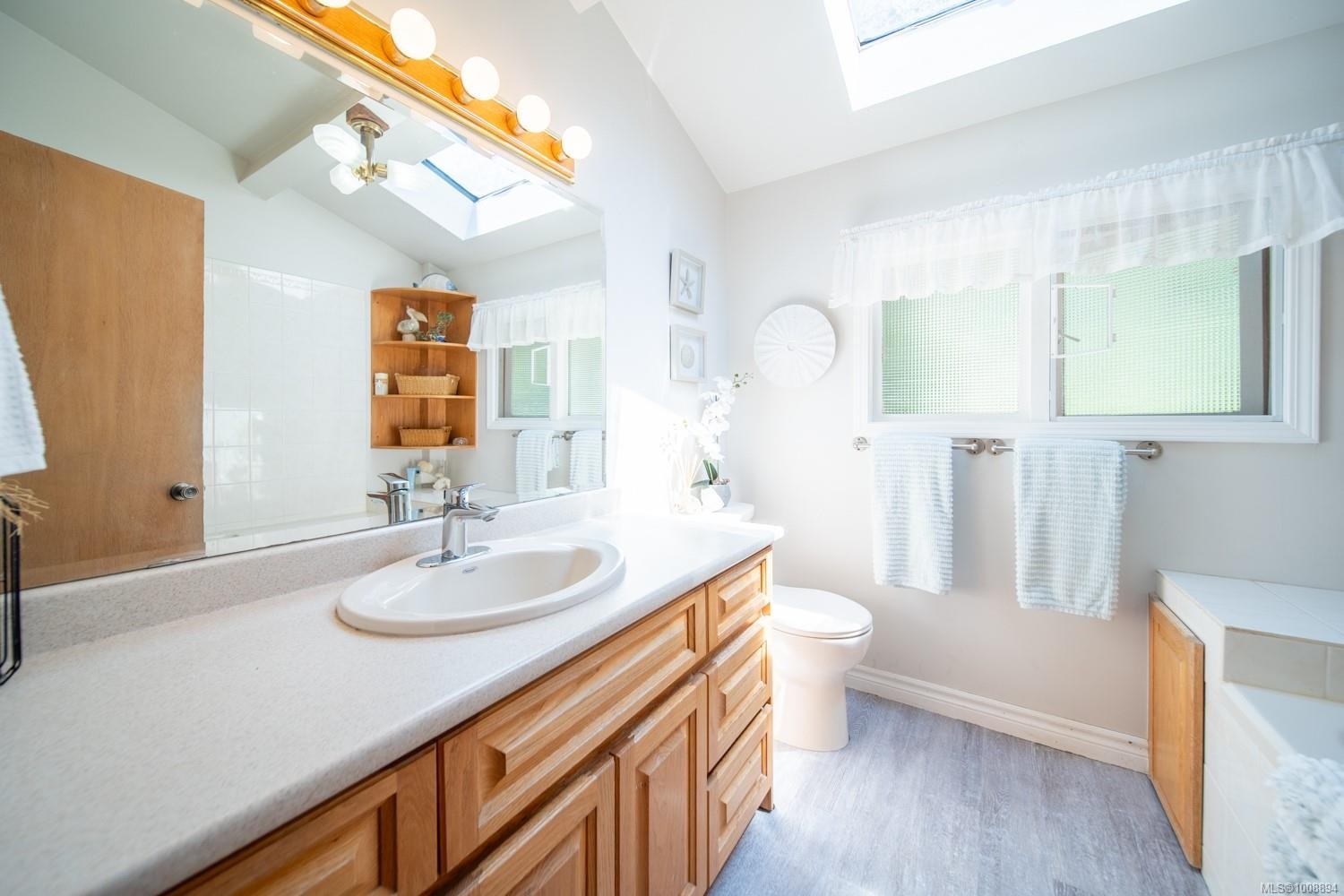 1600 Seacrest Rd, Nanoose Bay, BC