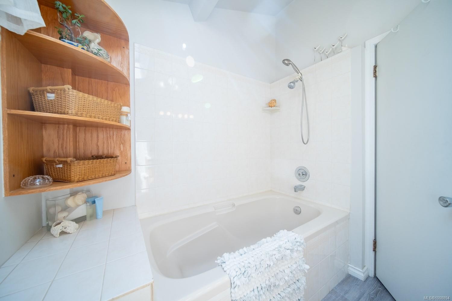 1600 Seacrest Rd, Nanoose Bay, BC