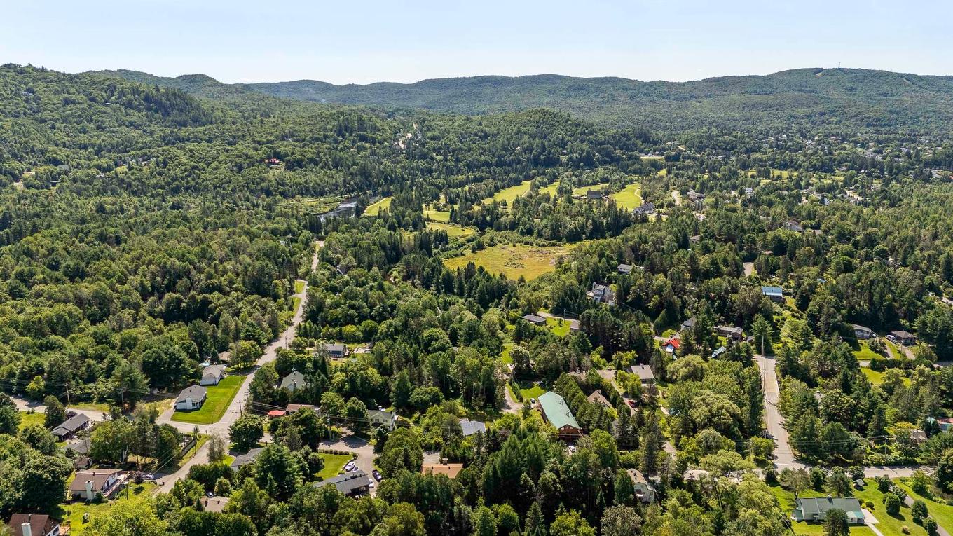 Overall view - 690 Ch. Notre-Dame, Sainte-Adèle, QC - Outdoor With View