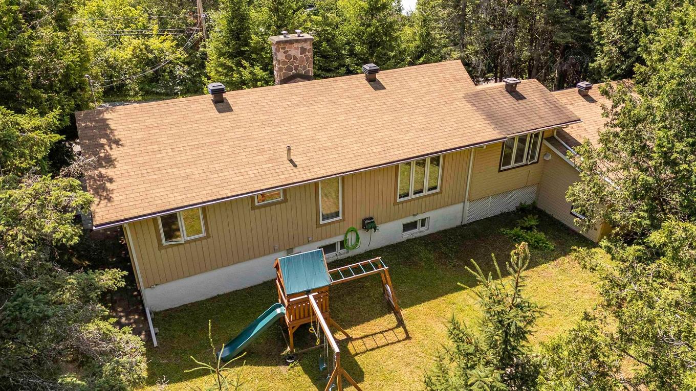 Backyard - 690 Ch. Notre-Dame, Sainte-Adèle, QC - Outdoor