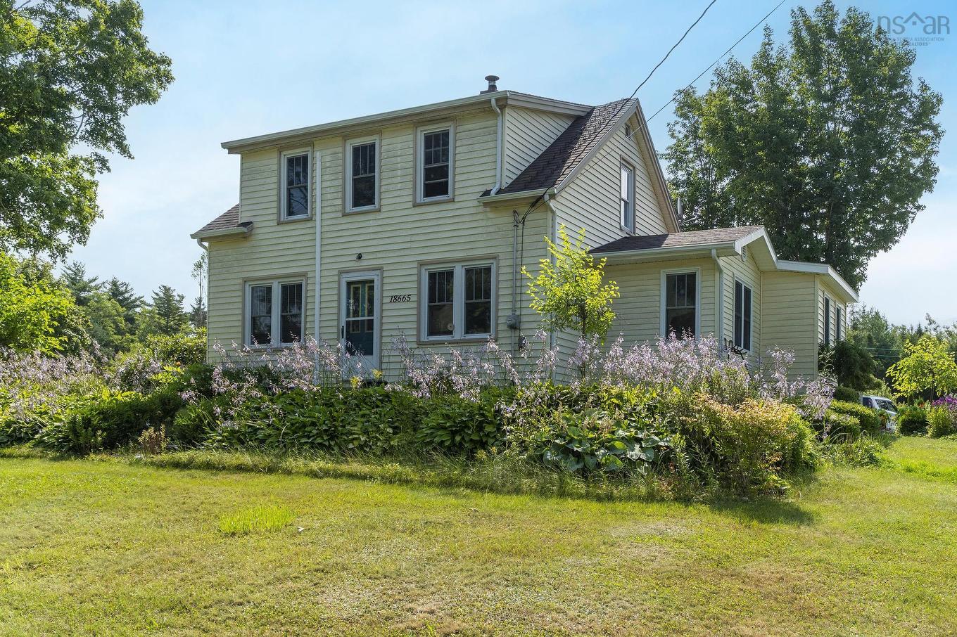 18665 Highway 103, Middlewood, NS