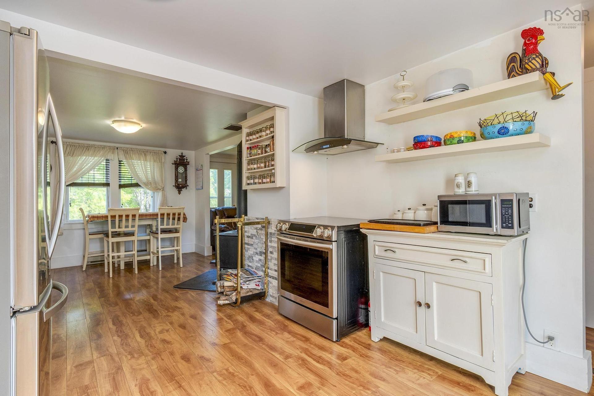 18665 Highway 103, Middlewood, NS
