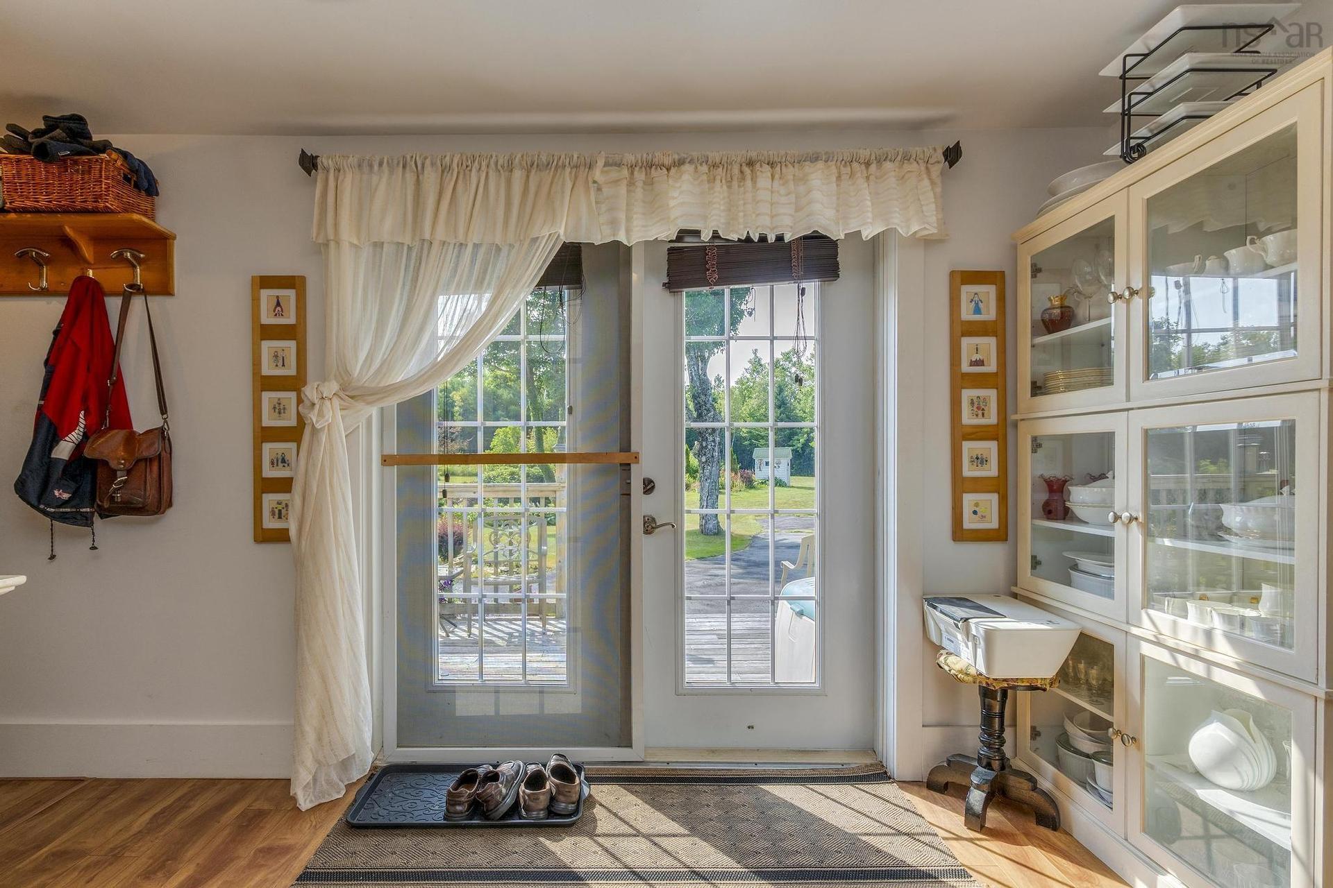 18665 Highway 103, Middlewood, NS
