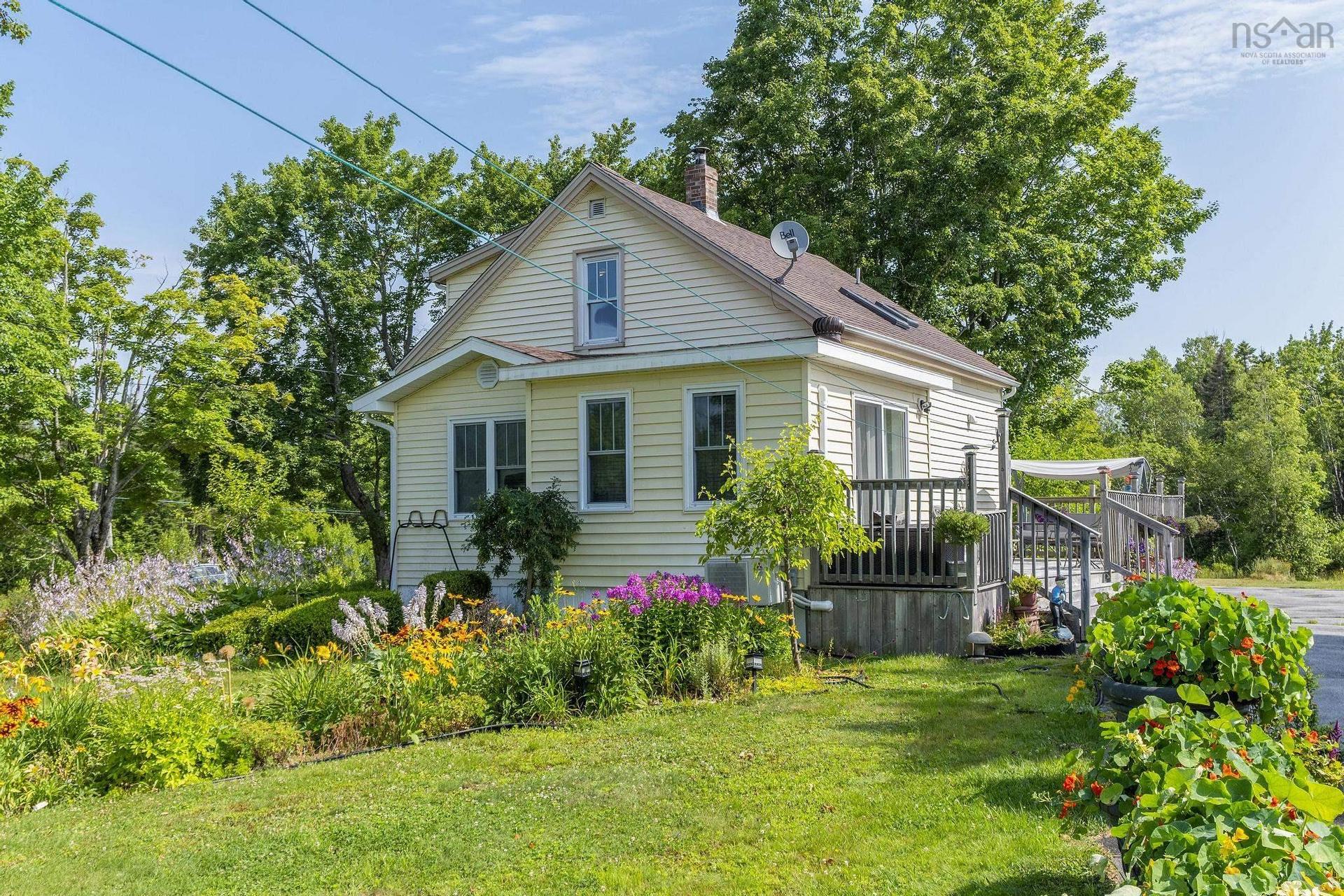 18665 Highway 103, Middlewood, NS