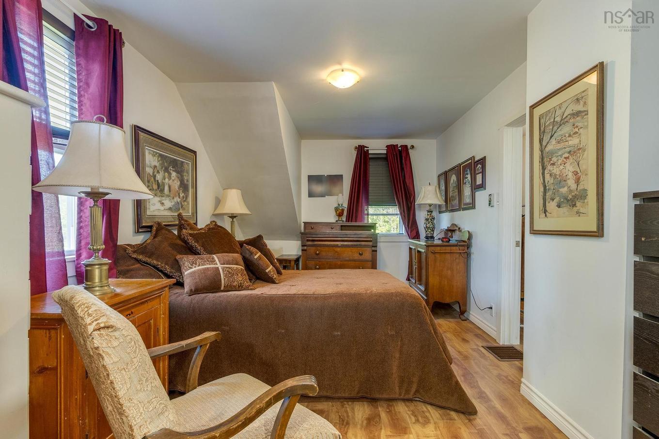 18665 Highway 103, Middlewood, NS