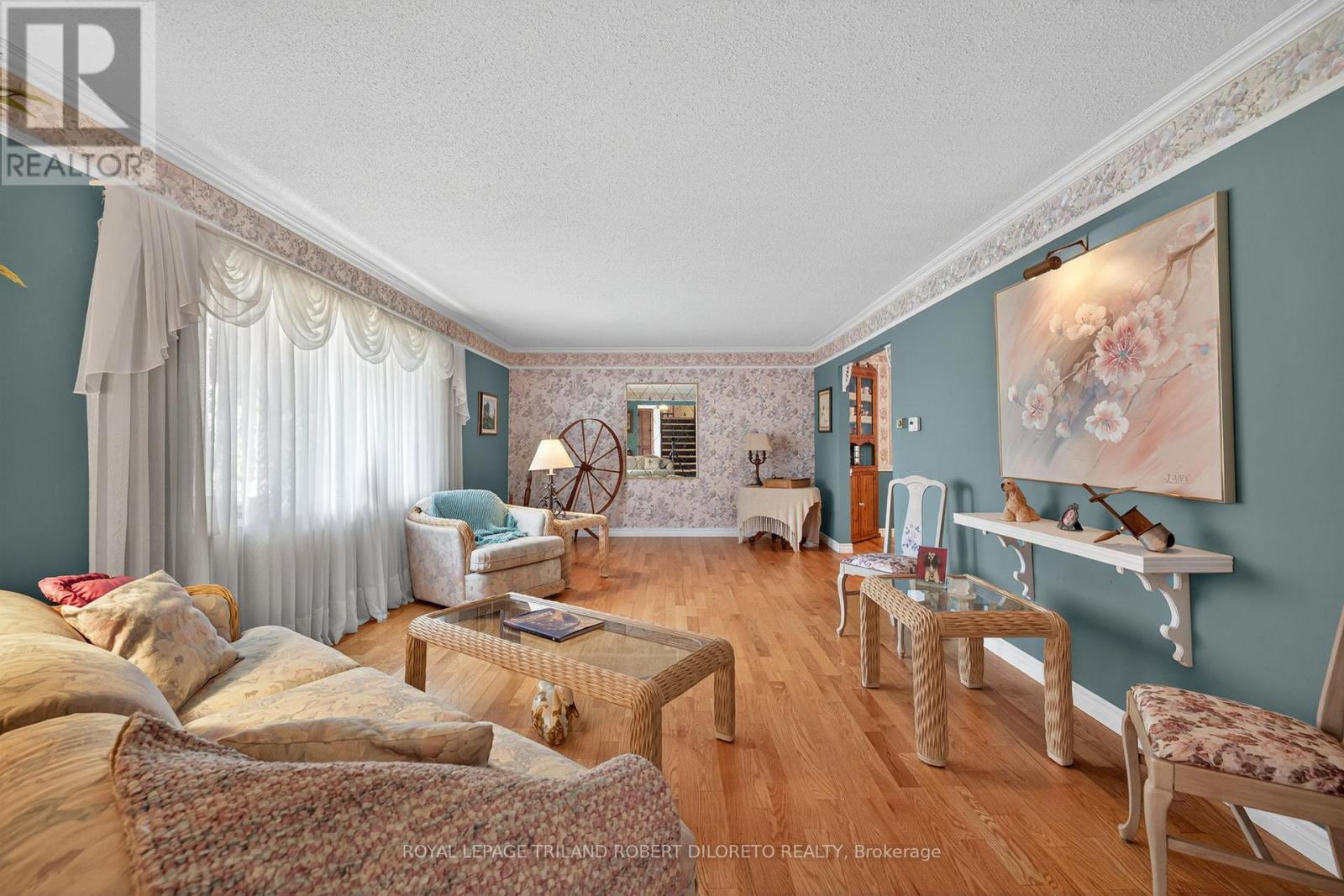 6186 Egremont Drive, Middlesex Centre, ON - Indoor