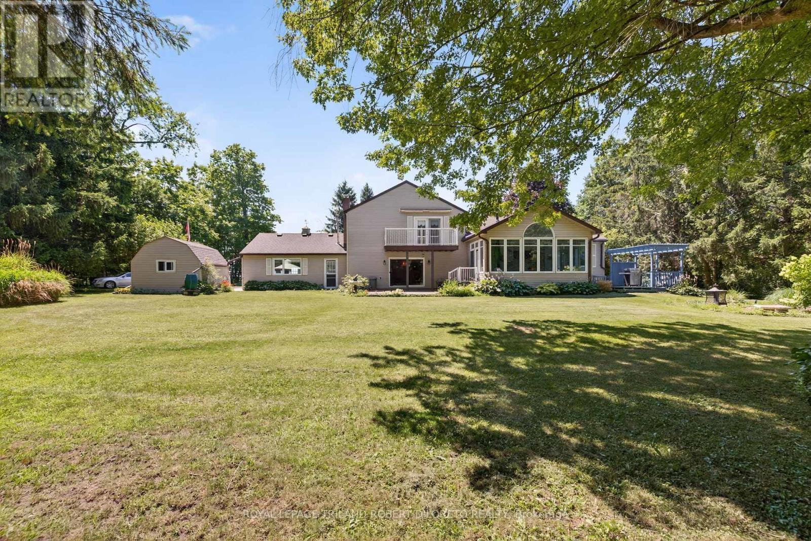 6186 Egremont Drive, Middlesex Centre, ON - Outdoor With Deck Patio Veranda