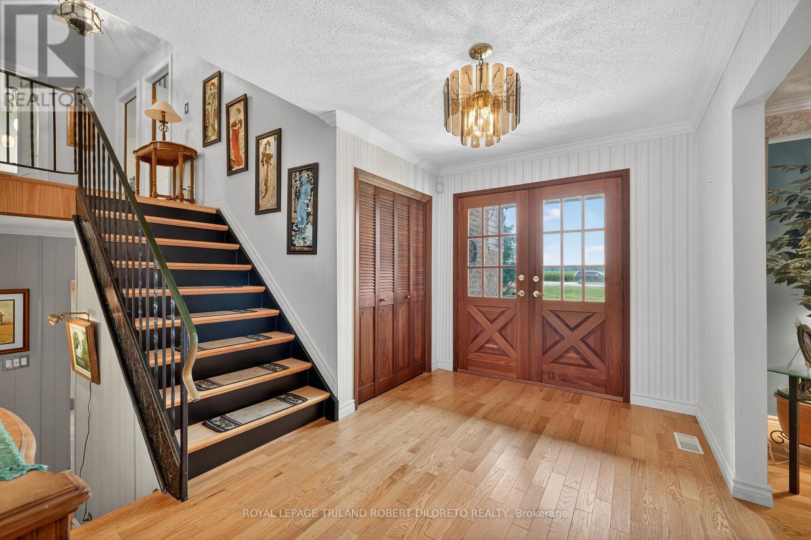 6186 Egremont Drive, Middlesex Centre, ON - Indoor Photo Showing Other Room