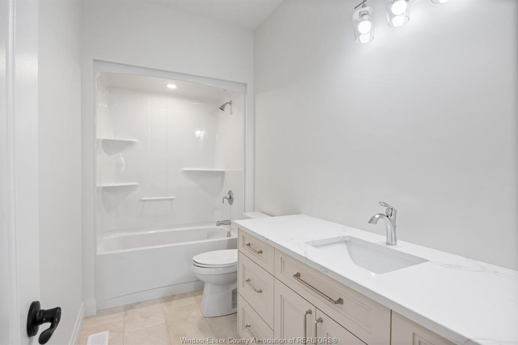 53 Gaffan, Kingsville, ON