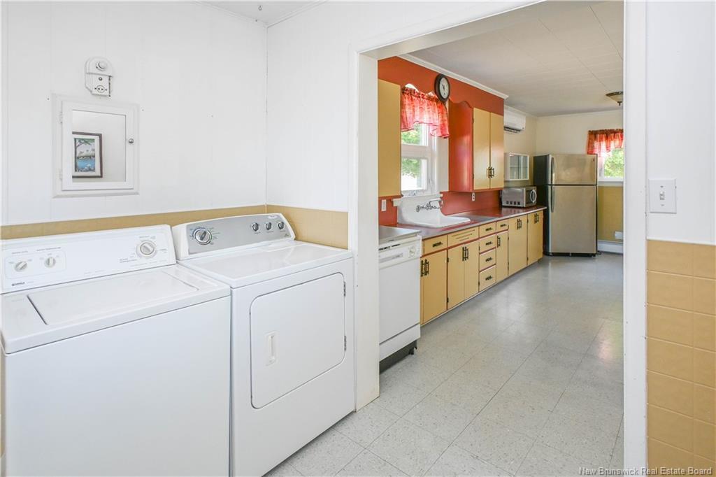 351 Saint-Pierre E. Blvd, Caraquet, NB