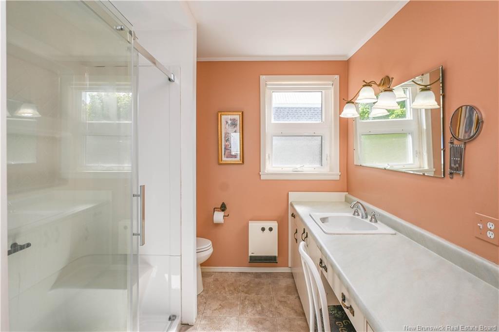 351 Saint-Pierre E. Blvd, Caraquet, NB