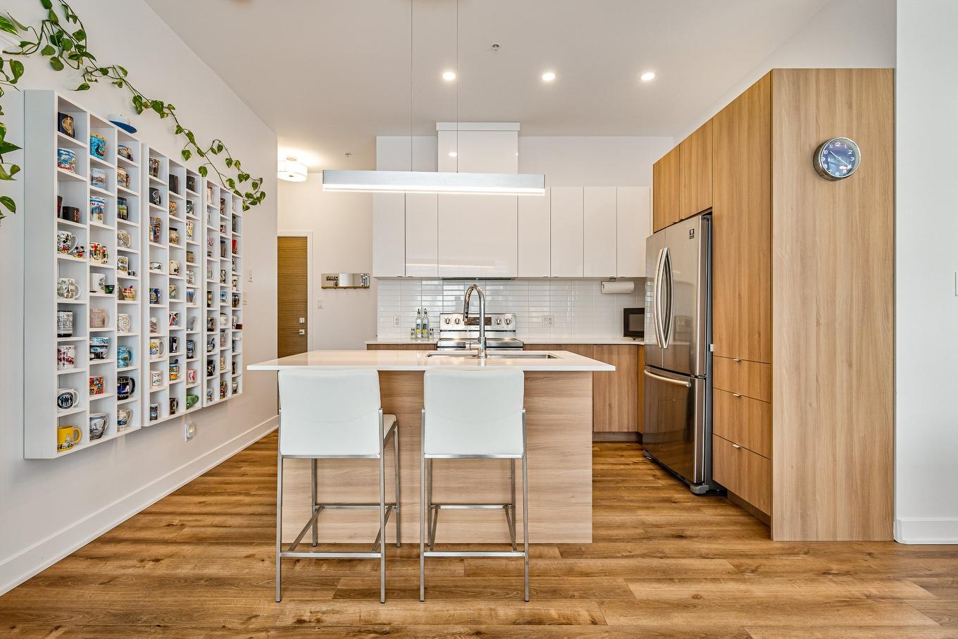 Kitchen - 404-191 Rue De Langloiserie, Rosemère, QC - Indoor Photo Showing Kitchen With Upgraded Kitchen