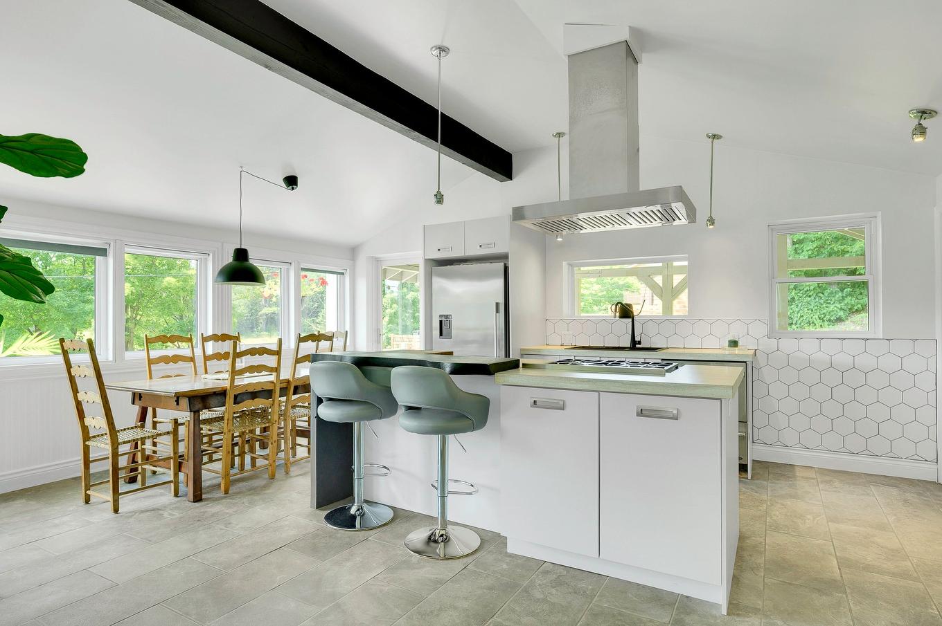 Kitchen - 1515 Rue De La Vallée, Sainte-Adèle, QC - Indoor