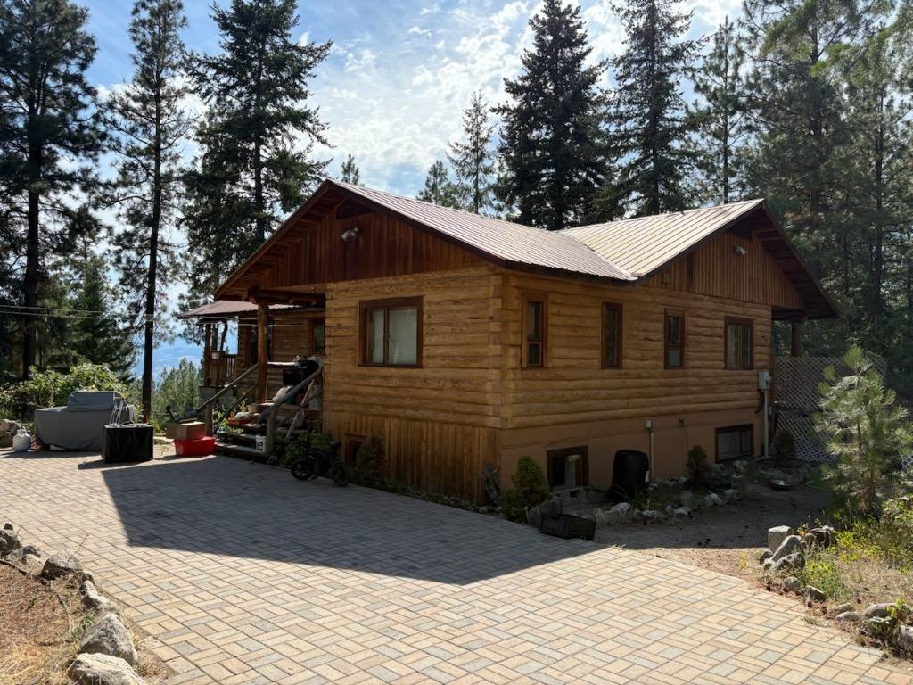 7072 Glenfir Road, Naramata, BC - Outdoor