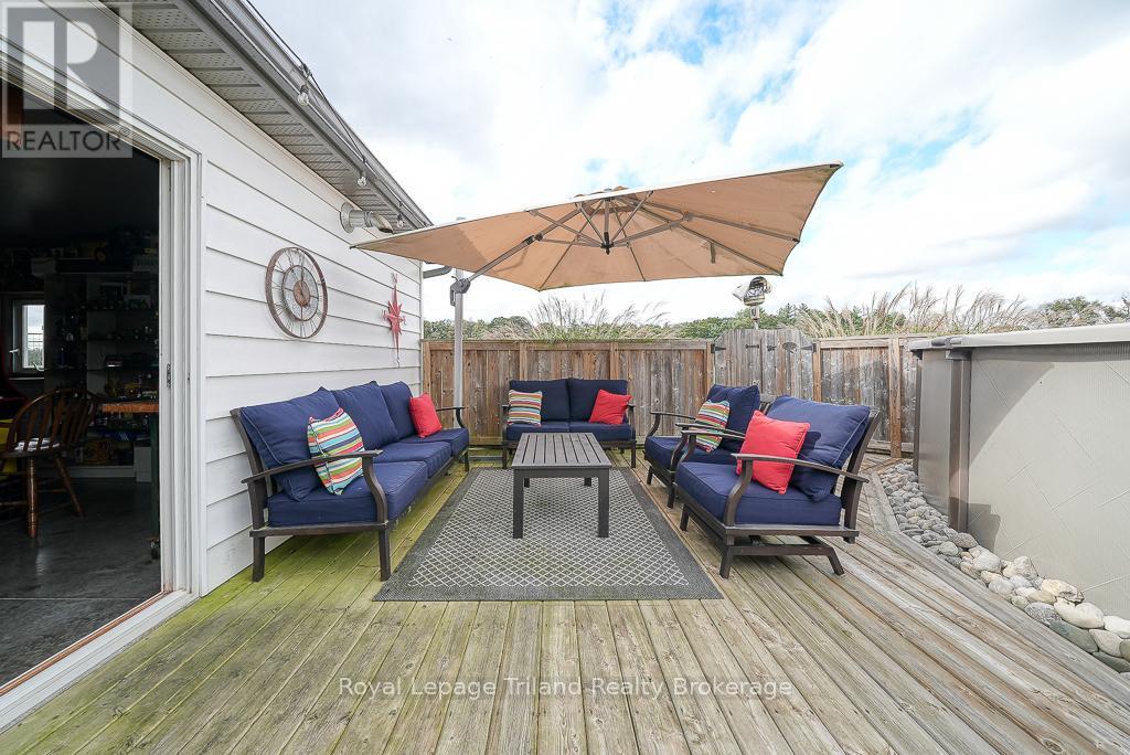 3811 Highway 59, Norfolk, ON - Outdoor With Deck Patio Veranda With Exterior