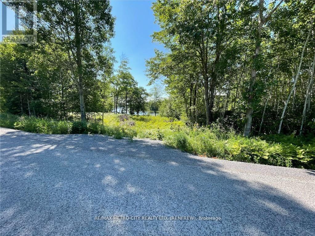 00 Olmstead-Jeffrey Lake Road, Whitewater Region, ON