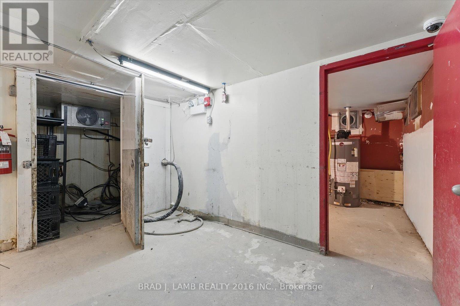 2261 Dundas Street W, Toronto, ON