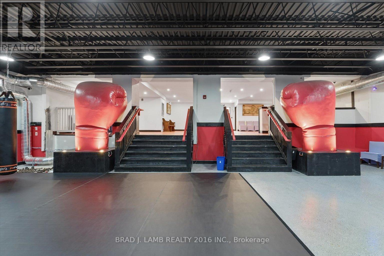 2261 Dundas Street W, Toronto, ON