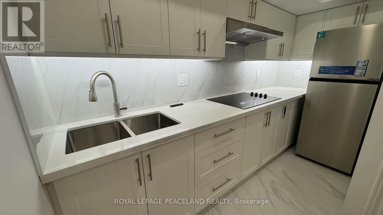 Basement - 185 Rustle Woods Avenue, Markham, ON - Indoor Photo Showing Kitchen With Double Sink