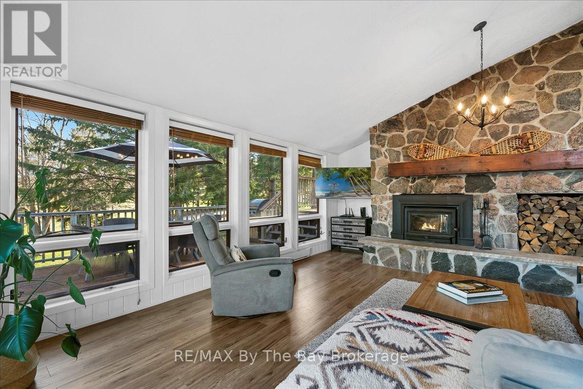 177 Talisman Mountain Drive, Grey Highlands, ON - Indoor Photo Showing Living Room With Fireplace