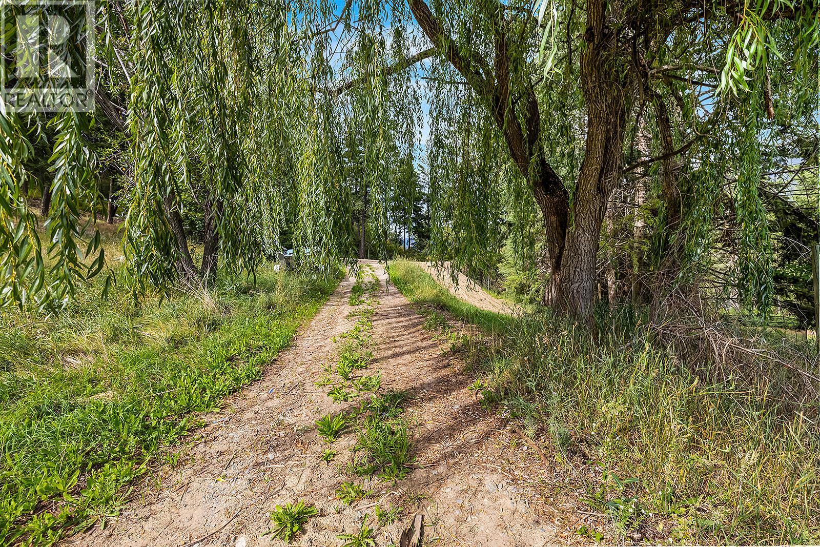 3930 3 Highway, Erickson, BC