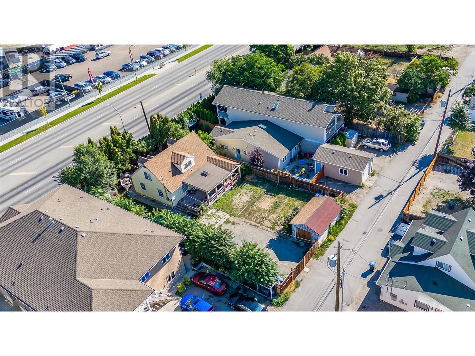 1069 Clement Avenue, Kelowna, BC