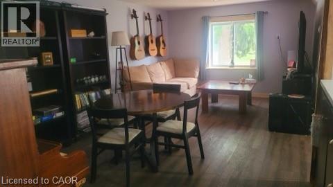 17 Queen Street N, Scotland, ON - Indoor