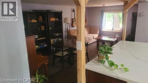 17 Queen Street N, Scotland, ON - Indoor